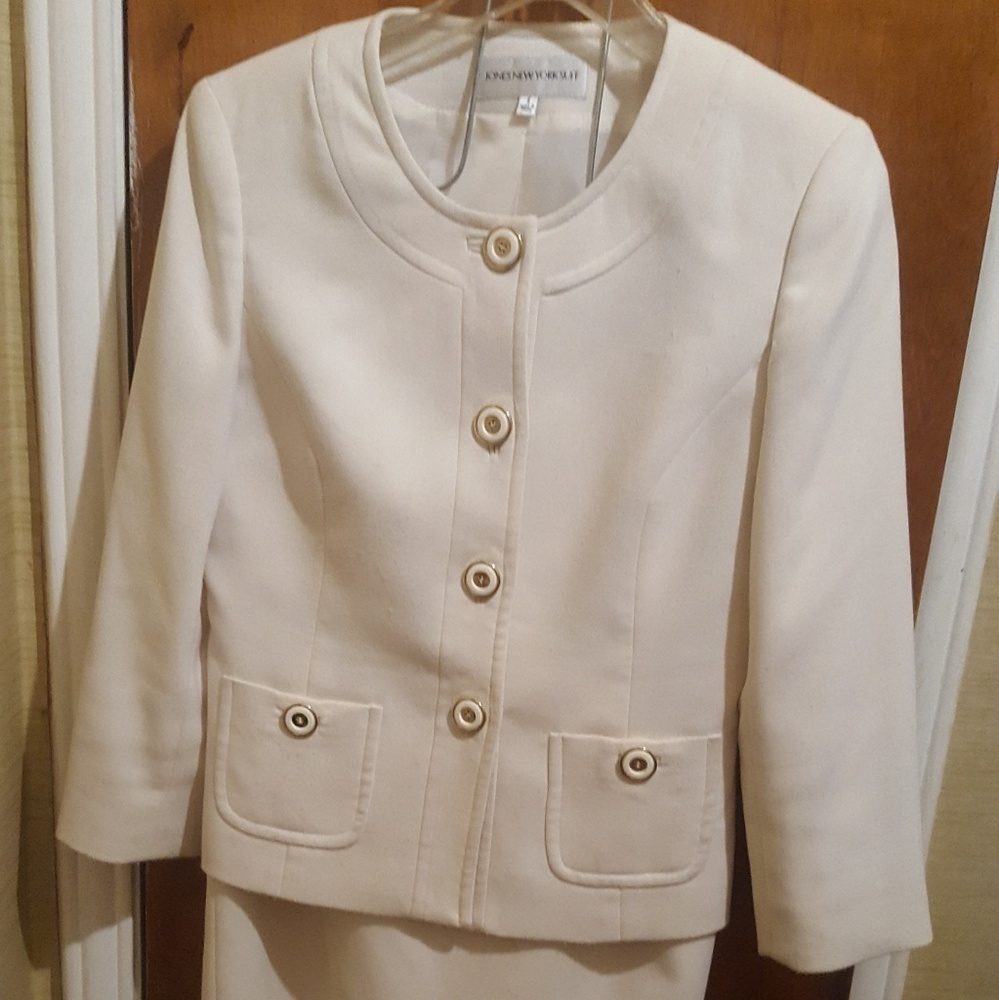 Woman's Suit (Size 4)